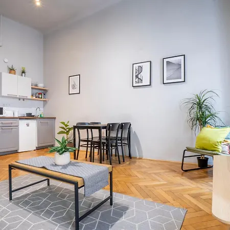 Apartment Bellevue Wesselenyi 56 *