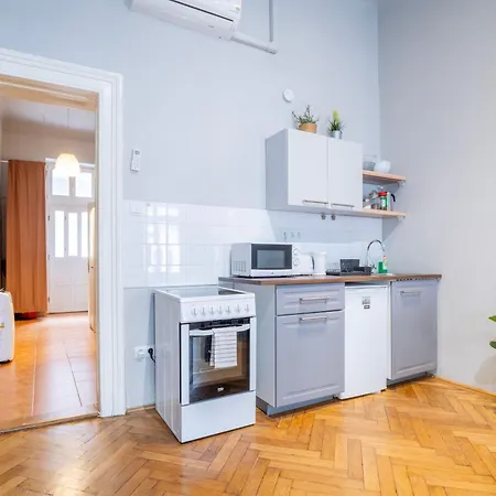 Bellevue Wesselenyi 56 Daire *