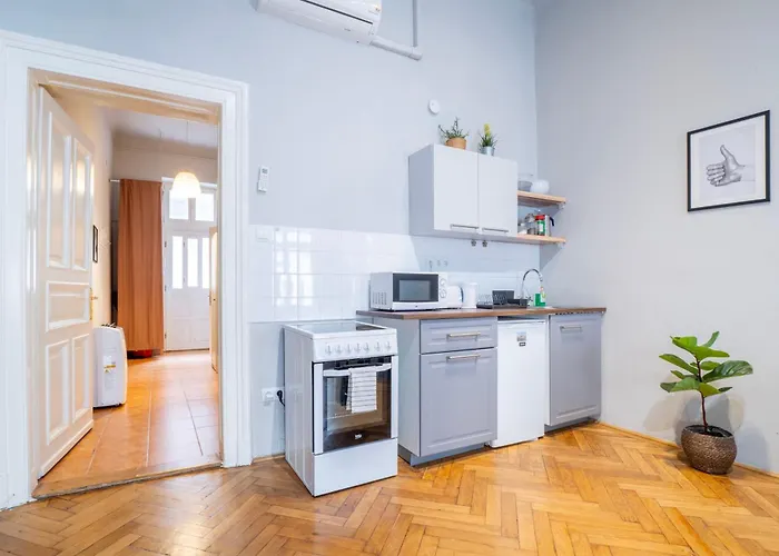 Bellevue Wesselenyi 56 Appartement *